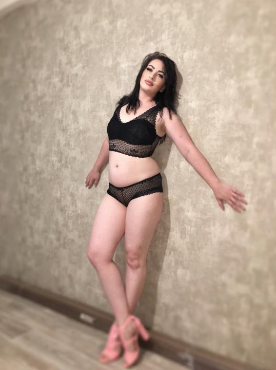 Webcam chat profile for Cassandra07x: Legs, feet & shoes