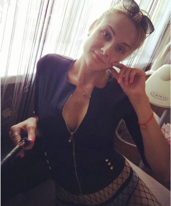 Webcam chat profile for Serenelle