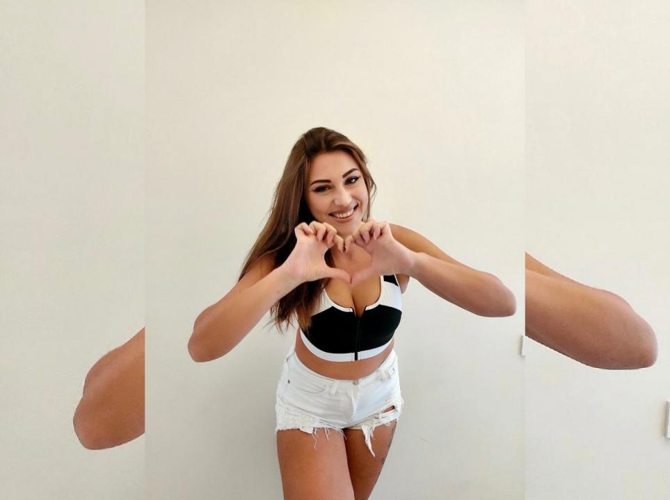 Webcam chat profile for NikRosa: Outfits