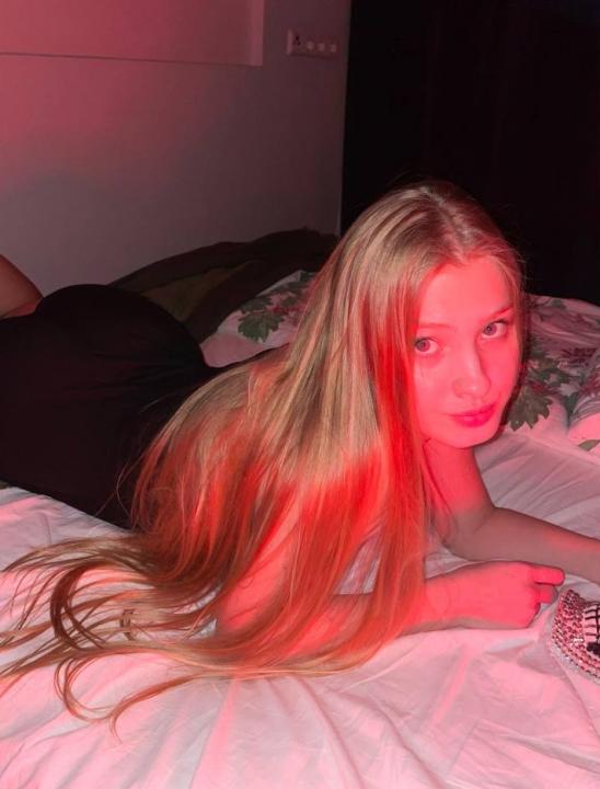 Webcam chat profile for Scarlett: Ask about my Hobbies