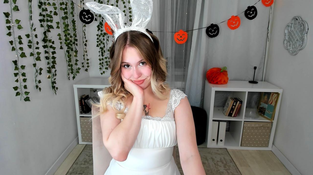 Webcam chat profile for LanaRoselle: Legs, feet & shoes