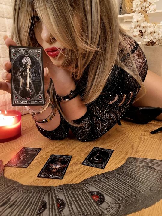 Webcam chat profile for ChatNoir: Bondage & discipline