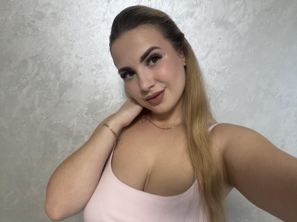 Webcam chat profile for MissTemptation1: Outfits