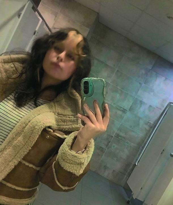 Webcam chat profile for AuraElle: Outfits