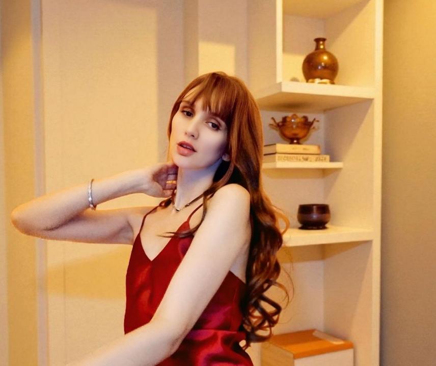 Webcam chat profile for Mirami11