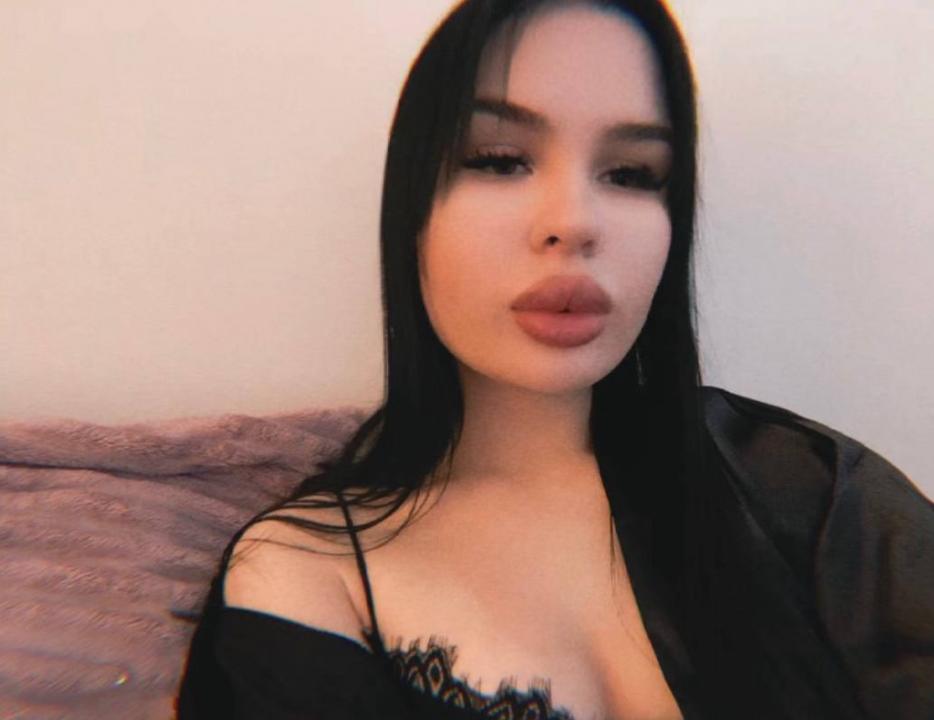 Webcam chat profile for SabinnA