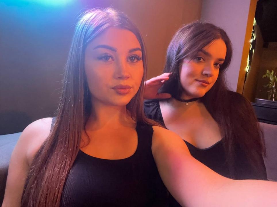 Webcam chat profile for CharmingGirls: Leather