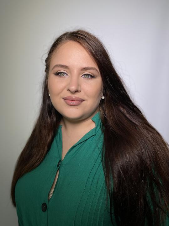 Webcam chat profile for BellaVivi: Ask about my other activities