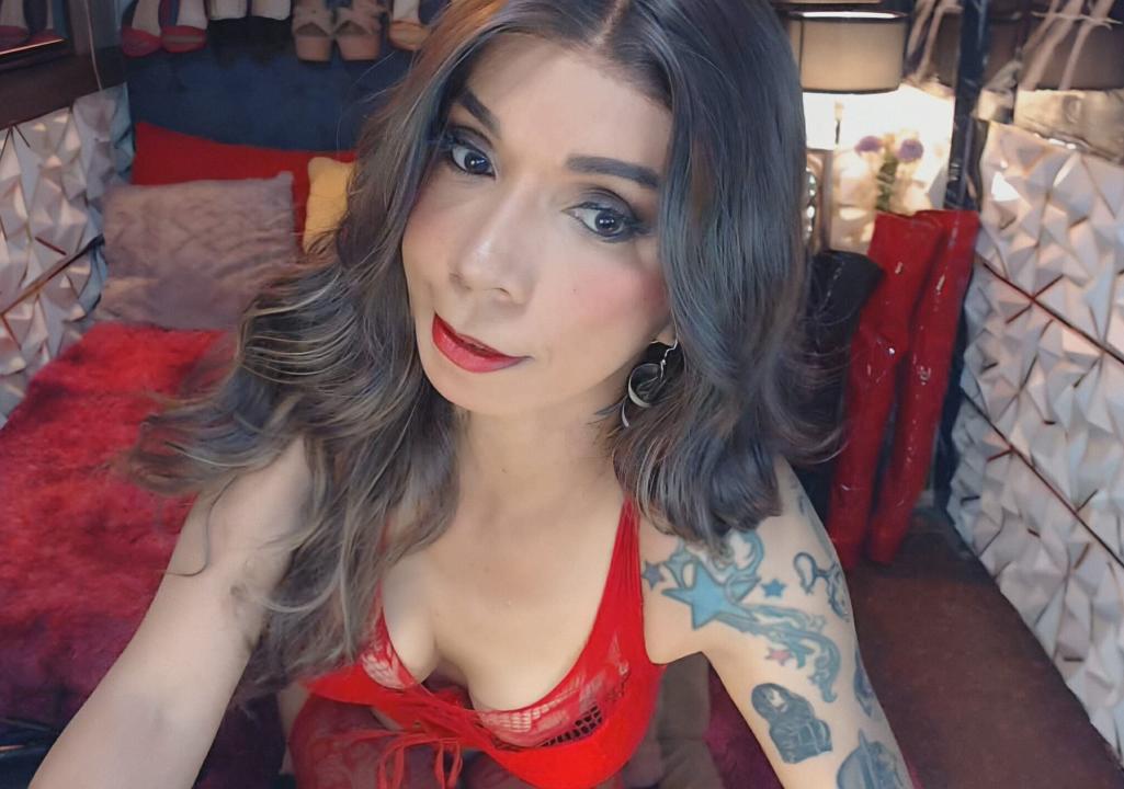 Webcam chat profile for CELINAFOX: Dominatrix