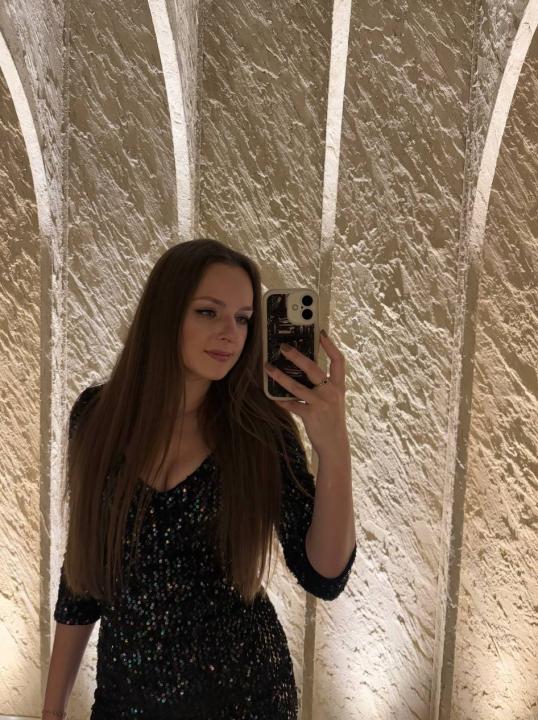 Webcam chat profile for Nyssa: Ask about my Hobbies