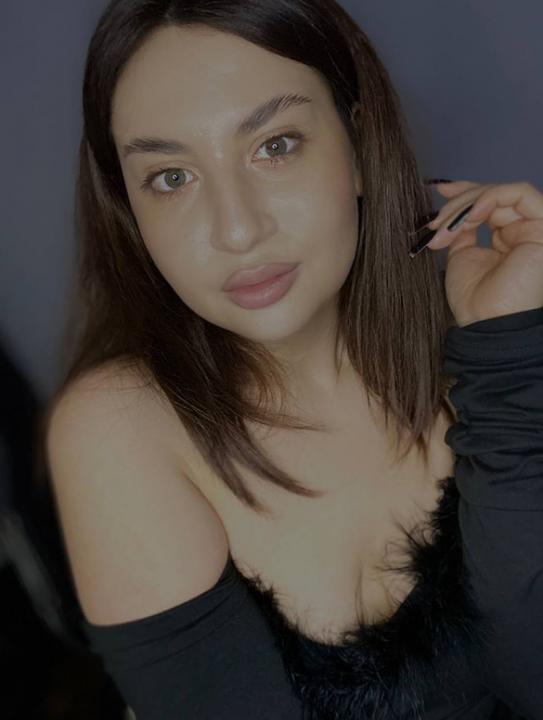 Webcam chat profile for Karamelnaya123: Cosplay