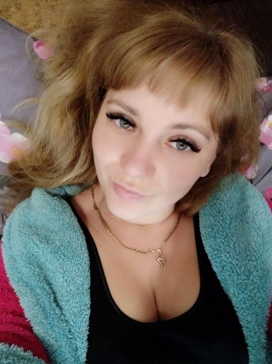 Webcam chat profile for mistress7777: Exhibition