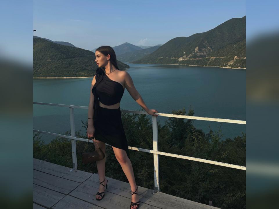 Webcam chat profile for YankSsss: Legs, feet & shoes