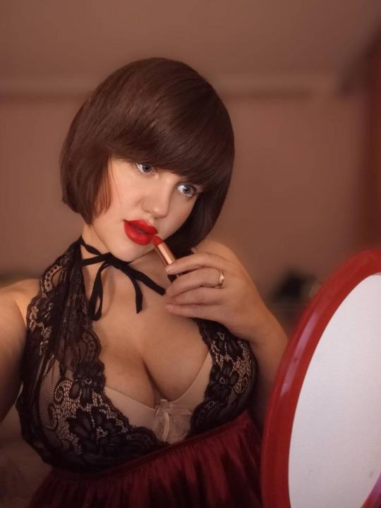 Webcam chat profile for MoonlitSiren