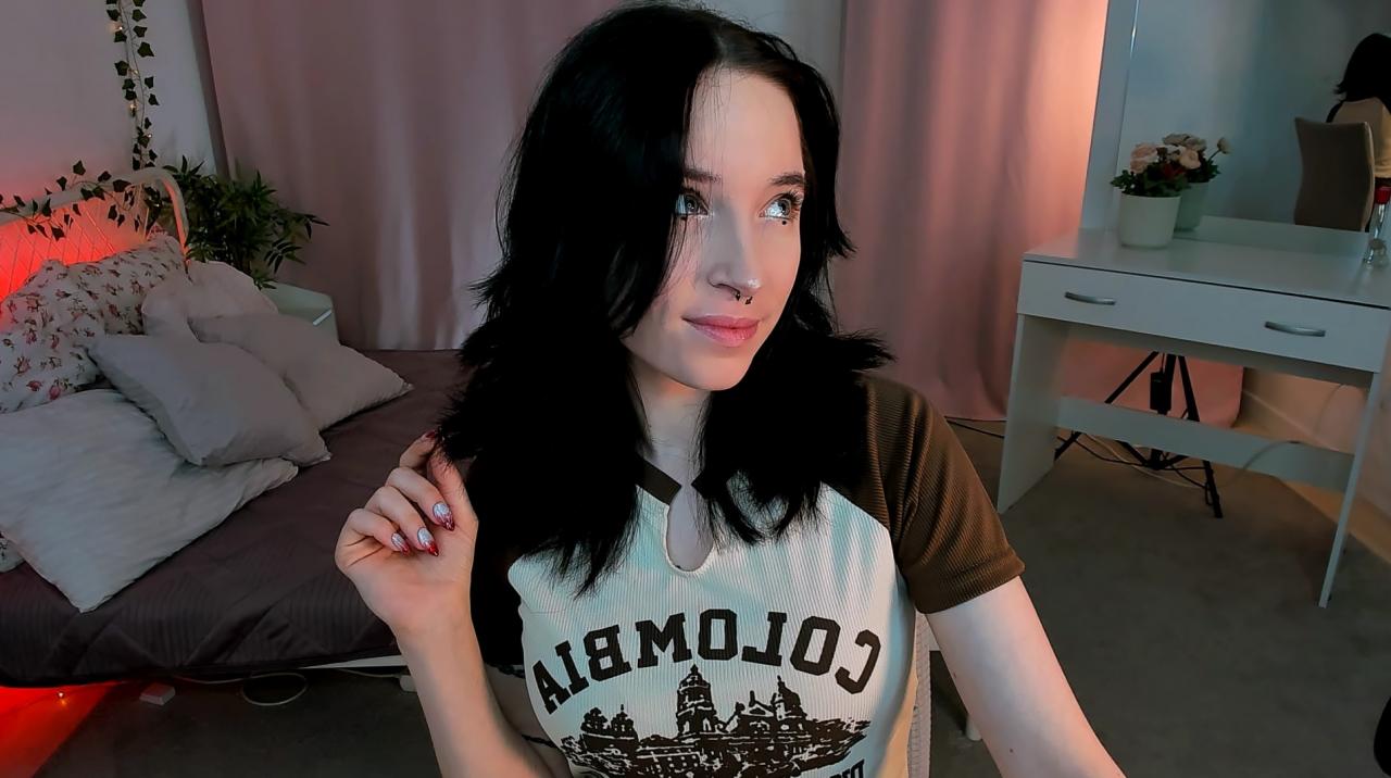 Webcam chat profile for lilithlunna: Leather