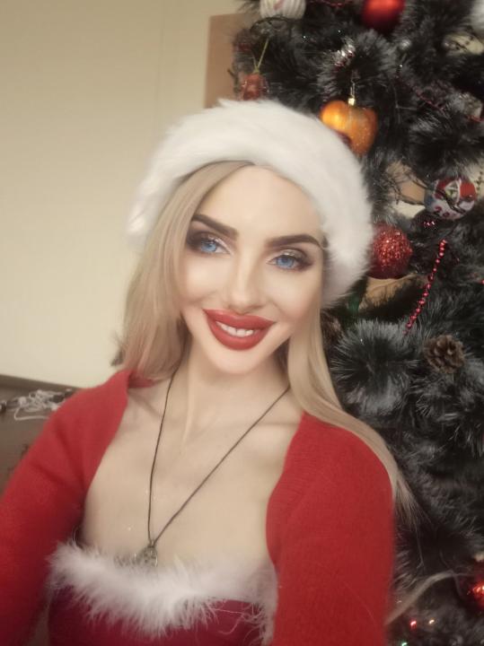 Webcam chat profile for MargoLin8643: Outfits