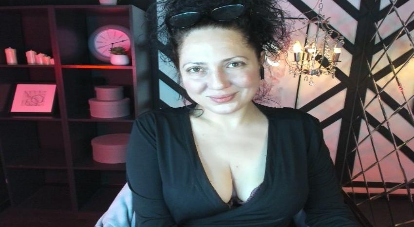 Webcam chat profile for AnitaMuse: Latex & rubber