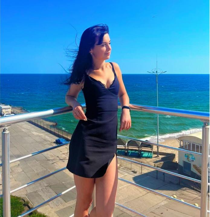 Webcam chat profile for LorraineSky: Outfits