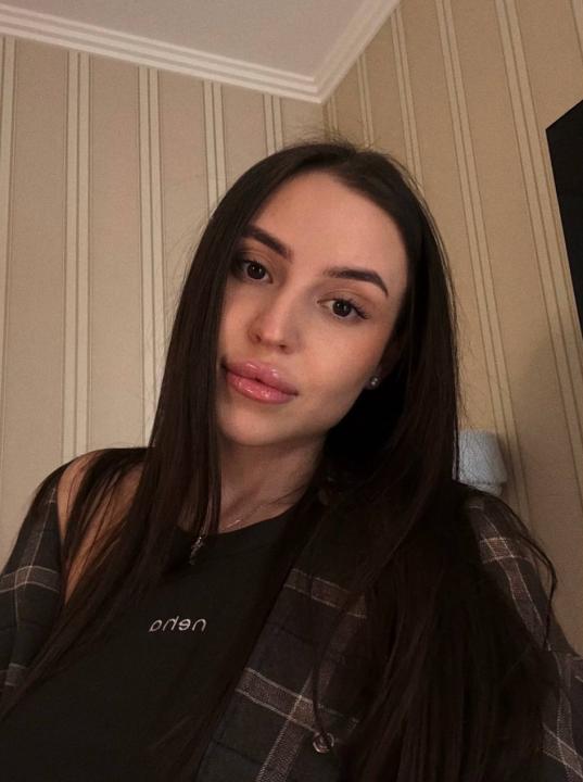 Webcam chat profile for Violet