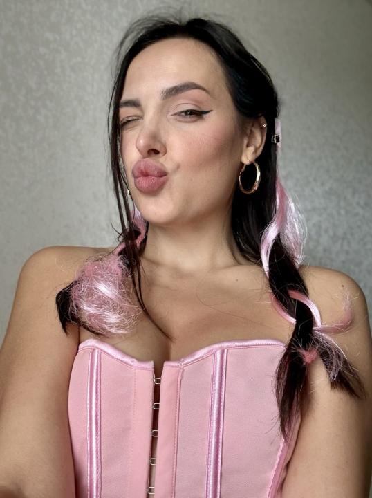 Webcam chat profile for DancingSpark: Dancing