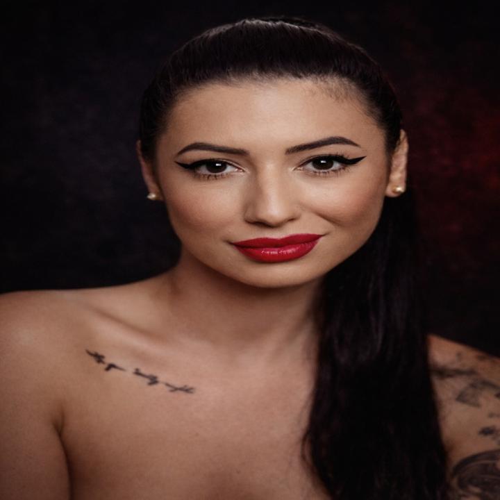 Webcam chat profile for MissAngelique: Dominatrix