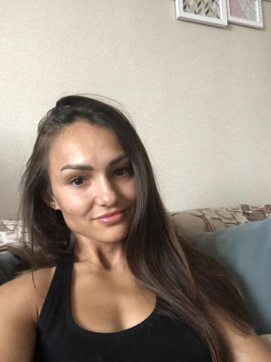 Webcam chat profile for CherryStream: Dancing