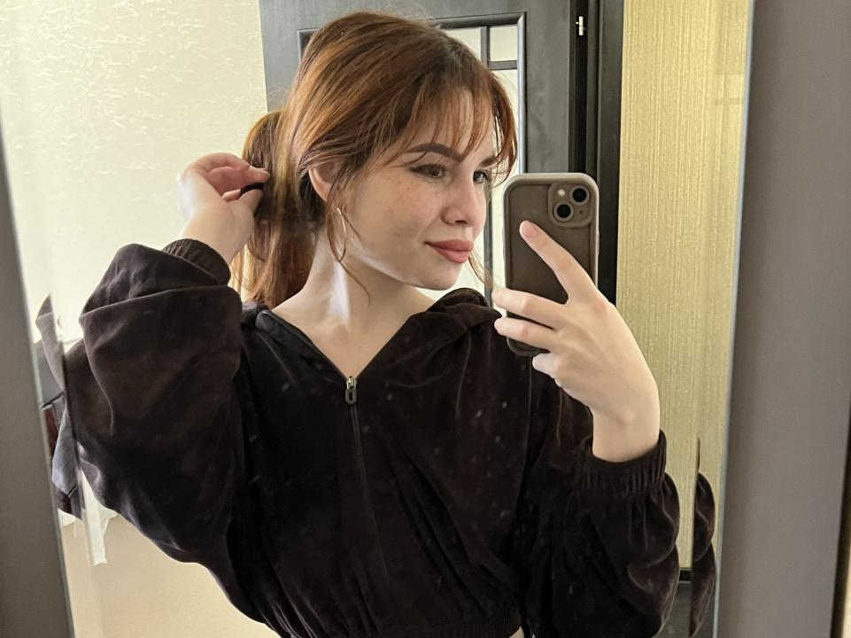 Webcam chat profile for AngelicaS37: Legs, feet & shoes