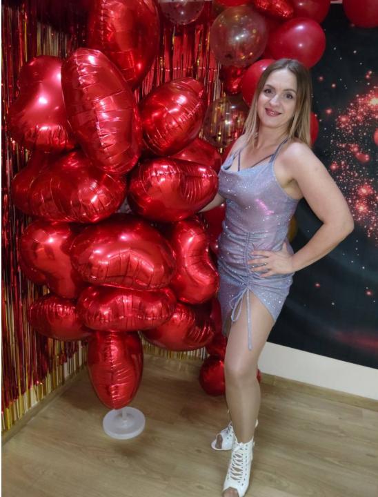 Webcam chat profile for Ammi: Exercise