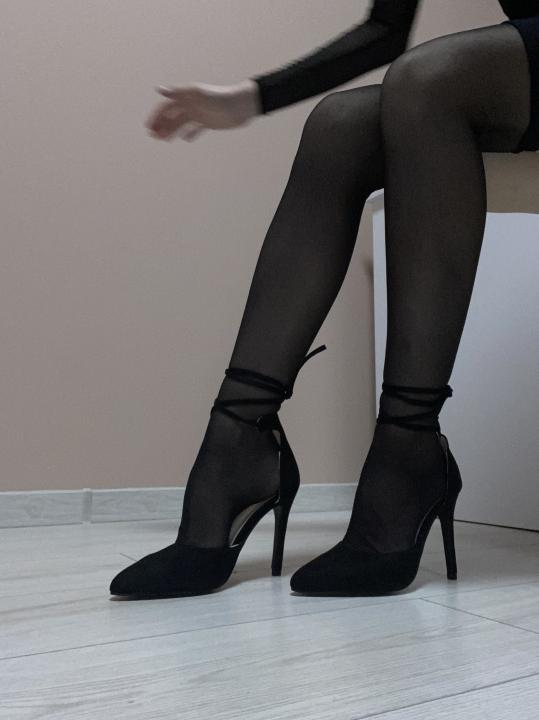 Webcam chat profile for CristalLady: Outfits