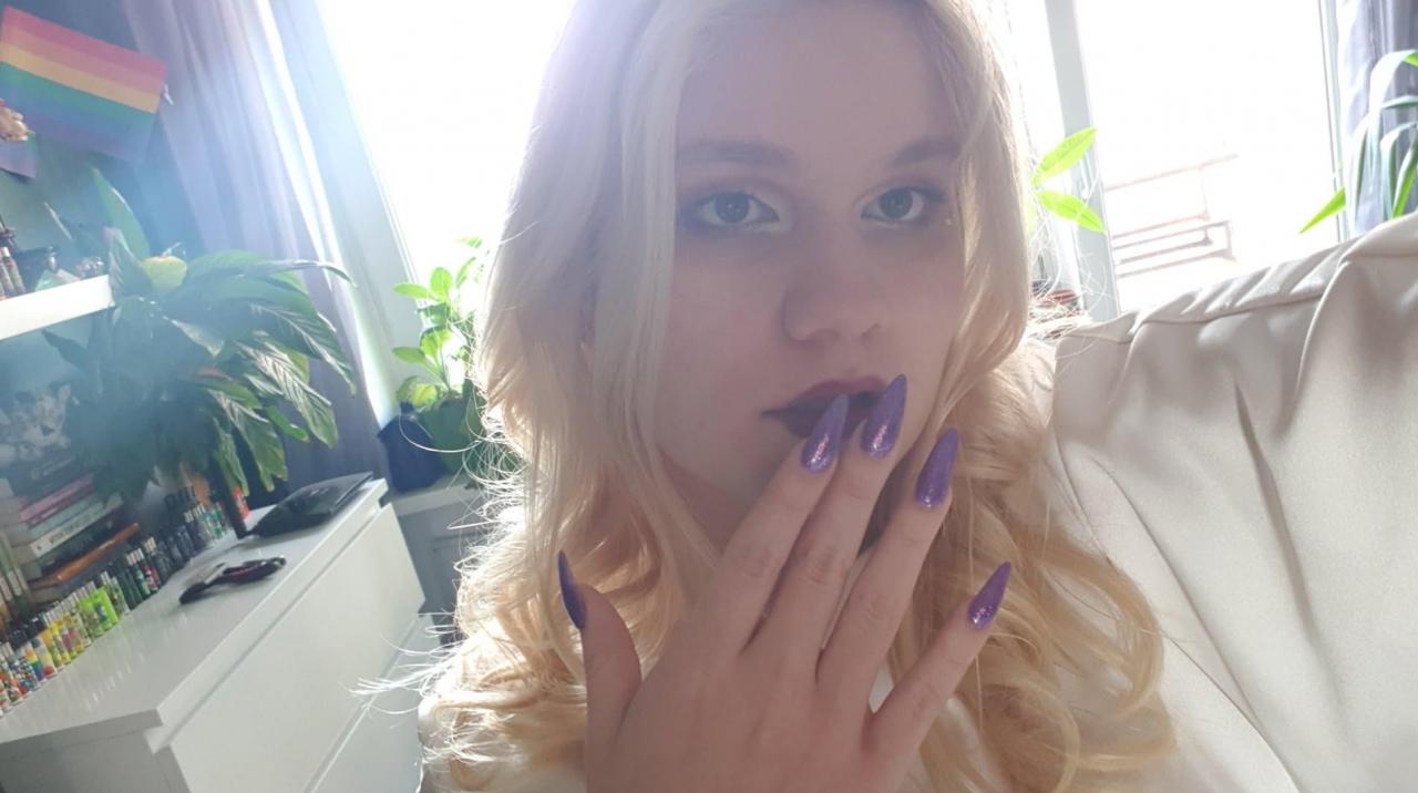 Webcam chat profile for flirtySamantha: Dominatrix