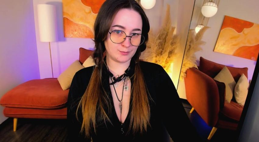 Webcam chat profile for EmmaBloomm: Dominatrix