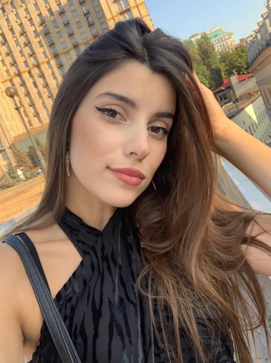 Webcam chat profile for MelissaMay: Cooking