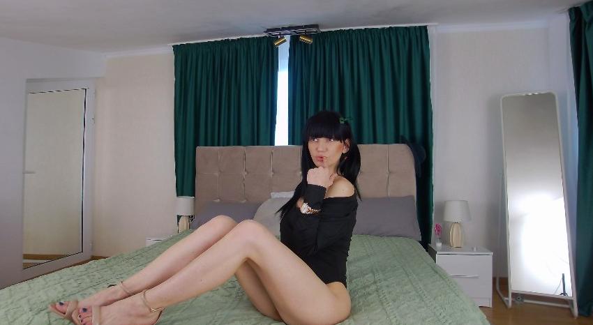 Webcam chat profile for SofiaBleir: Bondage & discipline