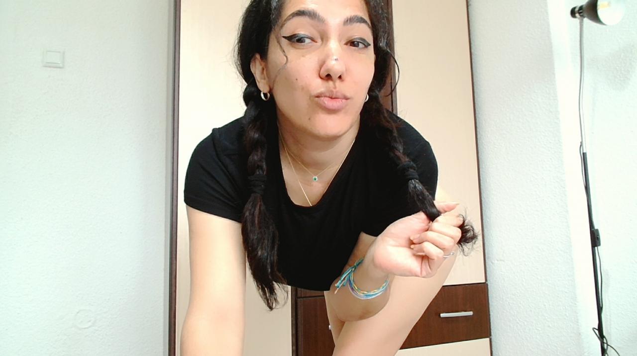 Webcam chat profile for NaughtyLady: Bondage & discipline