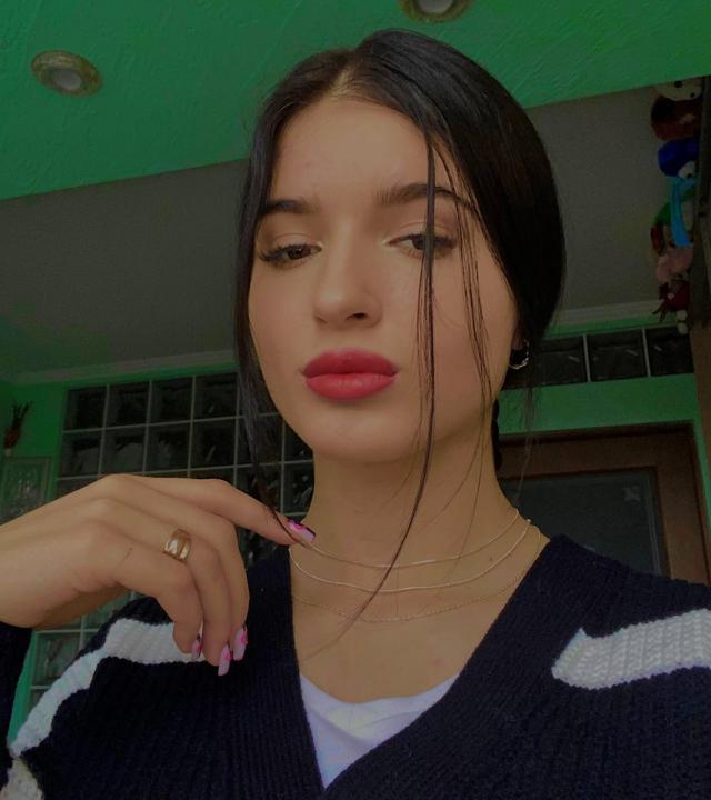 Webcam chat profile for IvoryRose: Outfits