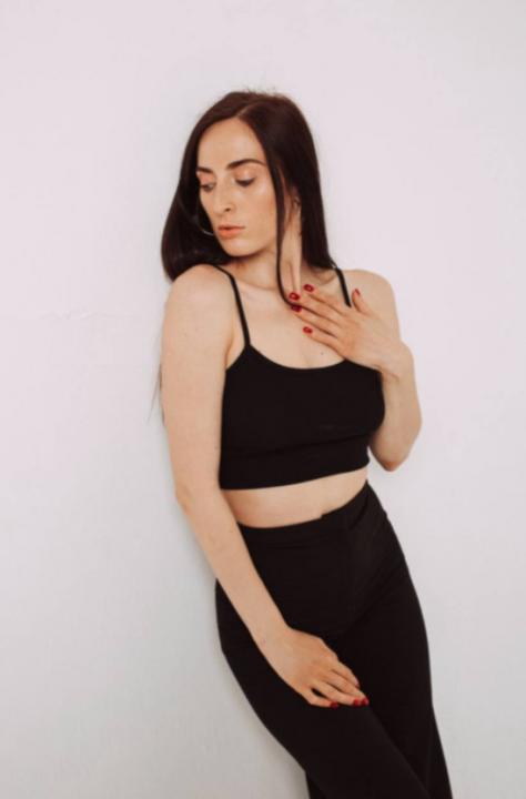 Webcam chat profile for AriaSolis: Latex & rubber