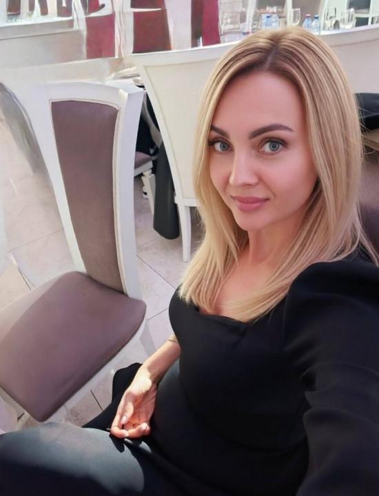 Webcam chat profile for Fiorenza: Ask about my Hobbies