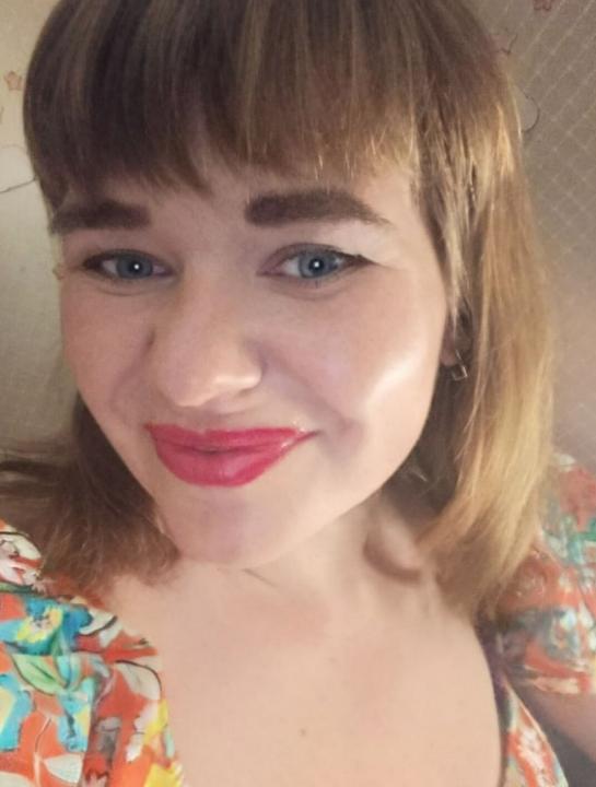 Webcam chat profile for Tersia: Ask about my Hobbies
