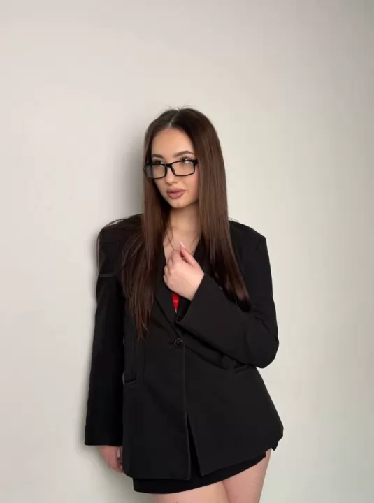 Webcam chat profile for Sweetheart: Travel