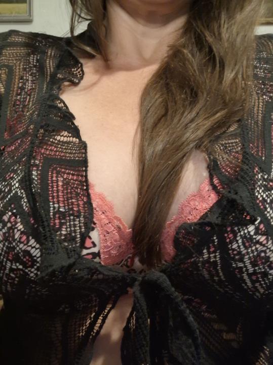 Webcam chat profile for Antuanetta: Leather