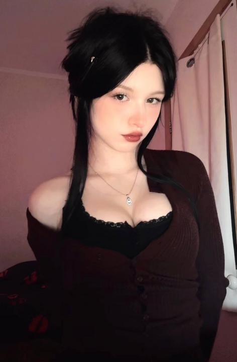 Webcam chat profile for Jerlune