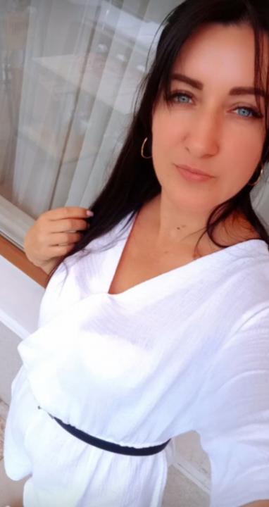 Webcam chat profile for FlirtySugar1