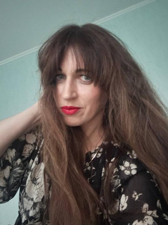 Webcam chat profile for RedRose