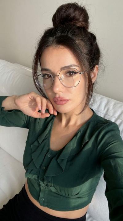 Webcam chat profile for CaseyMoon