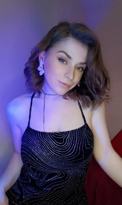 Webcam chat profile for Miralyn: Ask about my Hobbies