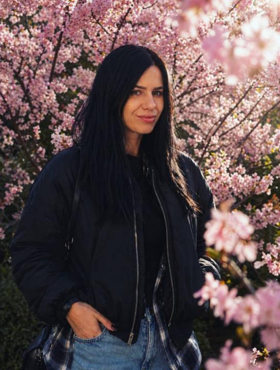 Webcam chat profile for Irlisse: Ask about my Hobbies