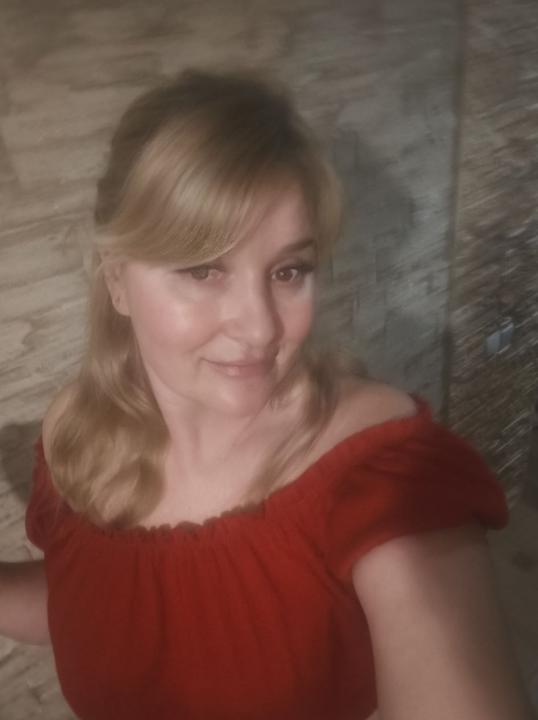 Webcam chat profile for Belora: Ask about my Hobbies