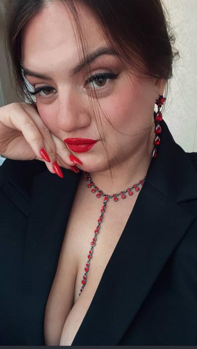 Webcam chat profile for Perviane: Ask about my Hobbies