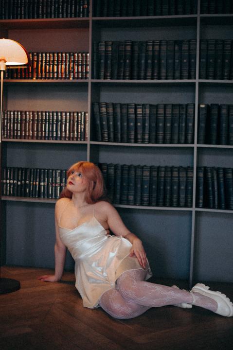 Webcam chat profile for DelilahTaylor: Legs, feet & shoes