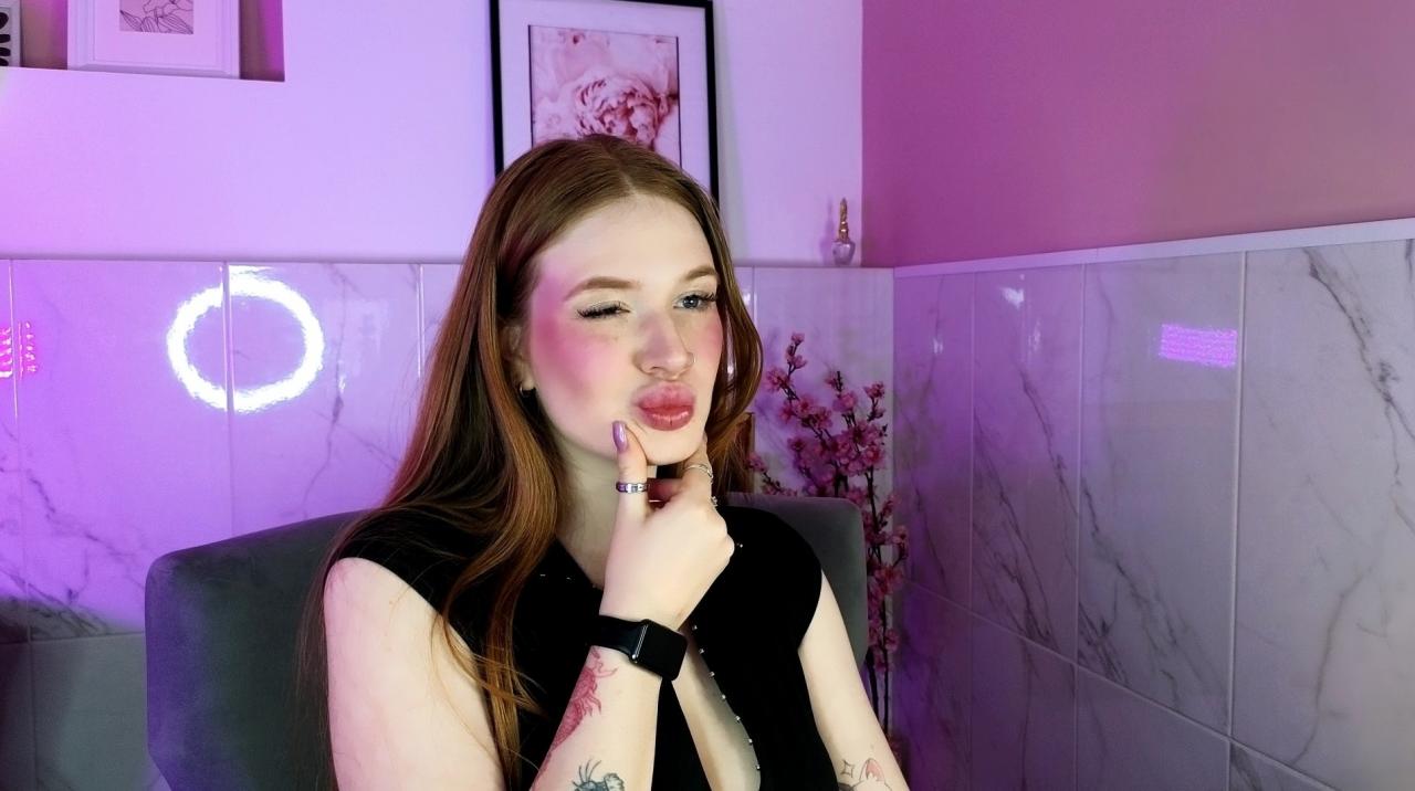Webcam chat profile for RinKittyy: Legs, feet & shoes